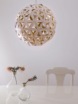Blomst Kompo mit Tisch und Vase 1800x2400